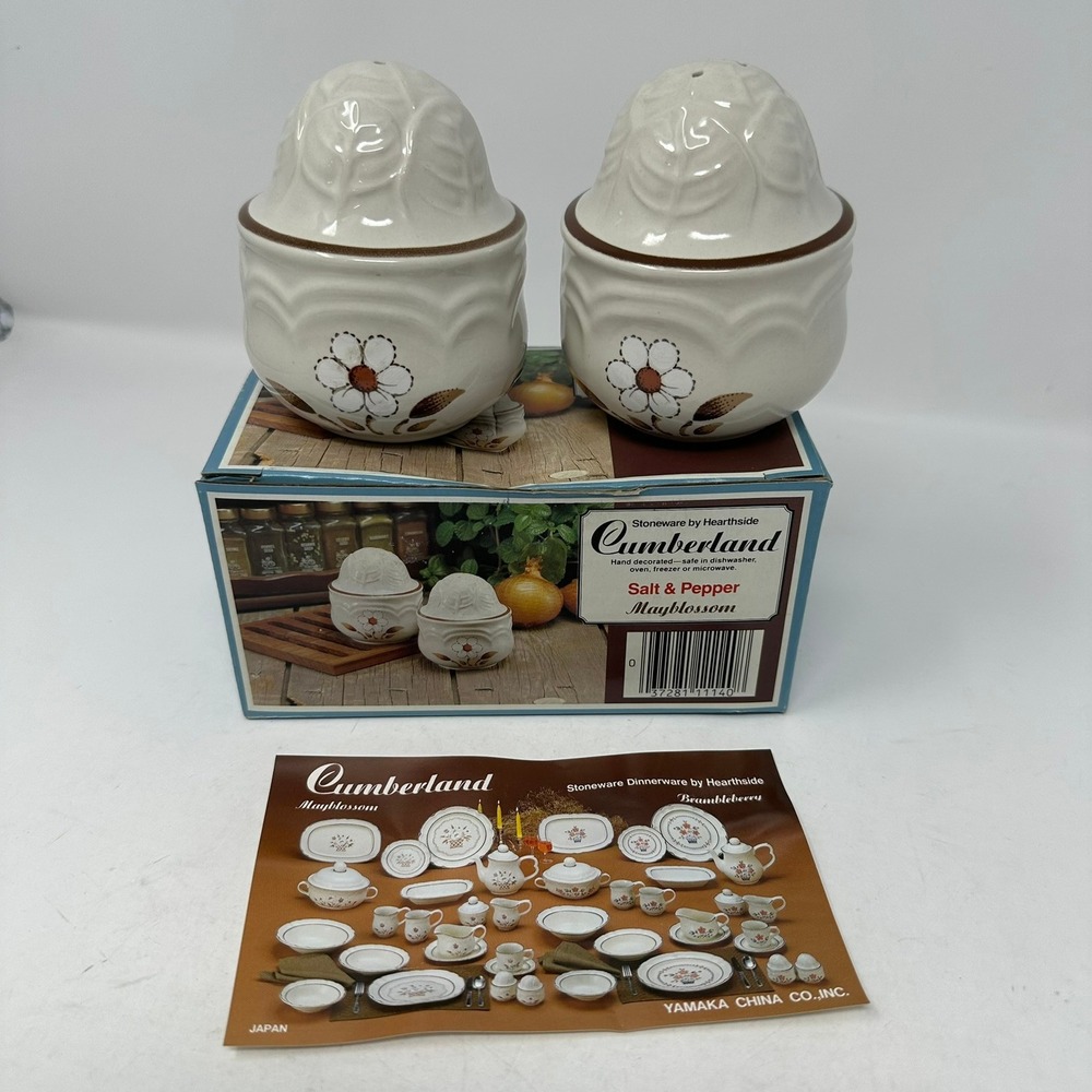 Hearthside Salt Pepper Shakers Unisex OS White Cumberland Mayblossom Stoneware